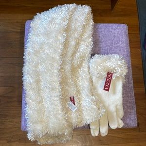 NWT Merona Scarf and Gloves
